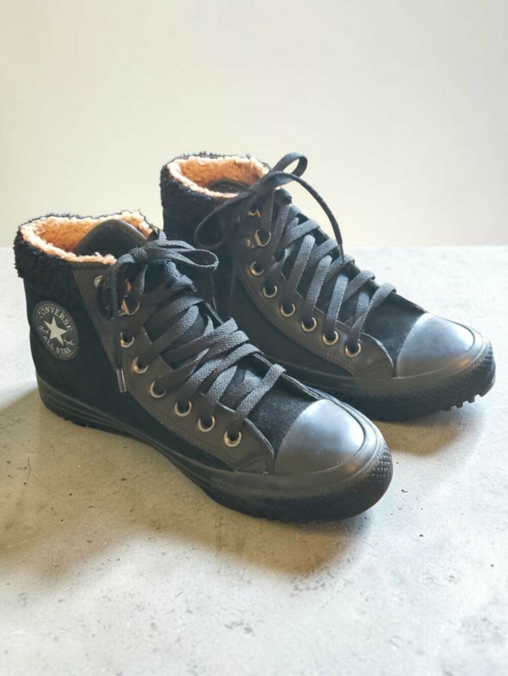 Chuck Taylor Converse Allstars Unisex Black Suede Sherpa Lined High Top Sneakers